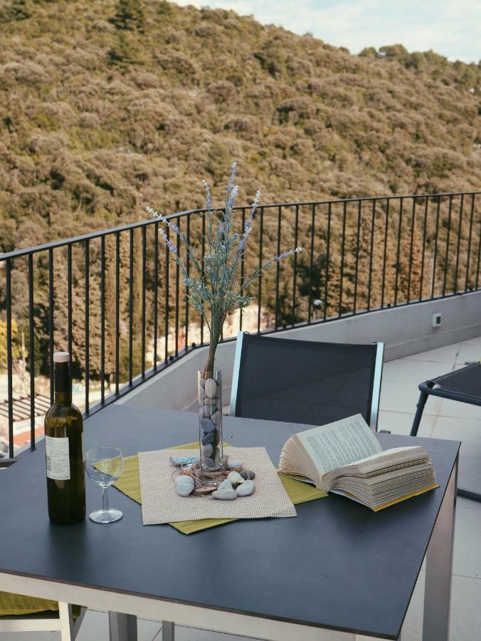 White Cloud Apartments كورتْشولا المظهر الخارجي الصورة